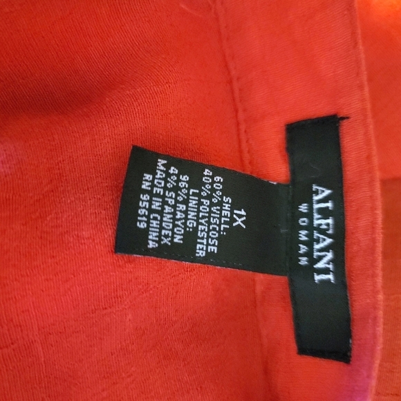 Alfani Red Pleated Button Up Top - Picture 4 of 5